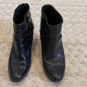 Women’s Black Ankle Boots - Classic Zip Closure